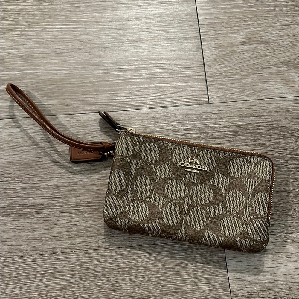 Coach Signature Canvas Corner Zip Wristlet – Brown/Gold Logo